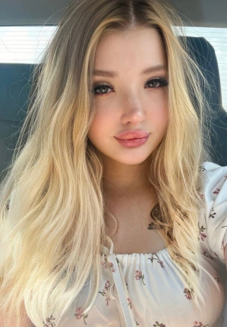 Intimate Naughty Escort Lila. 5