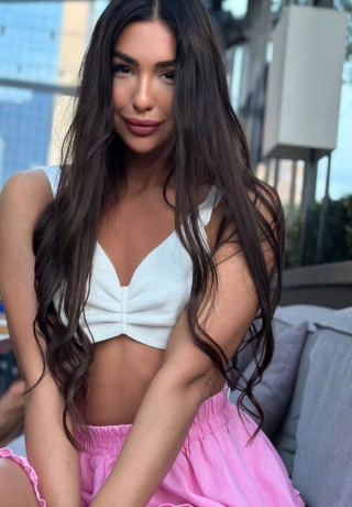 Pleasures Guaranteed Escort Lisa. 0