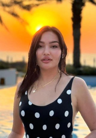Pleasure And Sensation Escort Daisy. 5