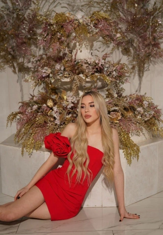 Intimate Connection Escort Ellie. 1