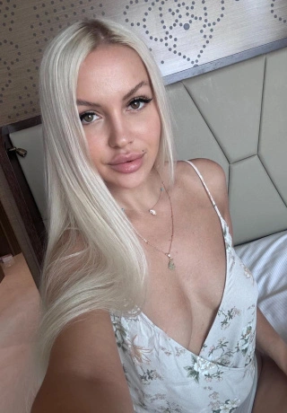 A World Of Sensual Delight Escort Penelope. 1