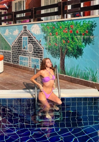 Let’s Spend Some Time Together Escort Lulu. 3