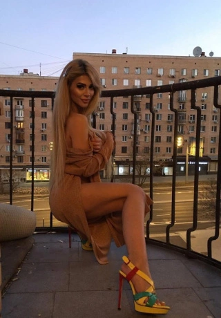 Indulge In Passionate Bliss Escort Keyla. 5