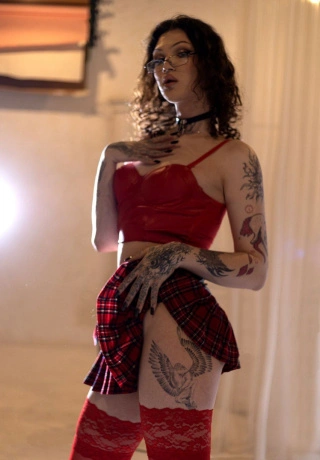 New Russian Escort Darcy. 4