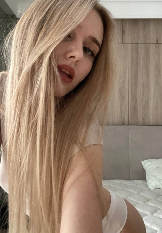 Unforgettable Intimacy Escort Stella. 4