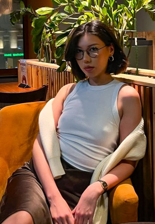 Enjoy A Sensual Experience Escort Eleanor. 4
