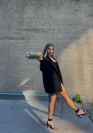Charismatic Companion Escort Marie. 7