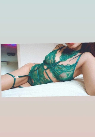 Tempting Beauty Escort Filicia. 14