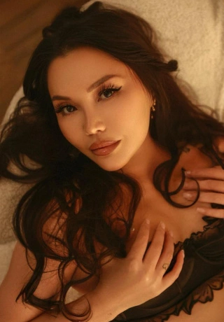 Exotic Alluring Beauty Escort Azalea. 1