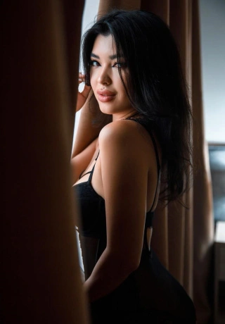 Sensual Escape From Reality Escort Dariya. 5